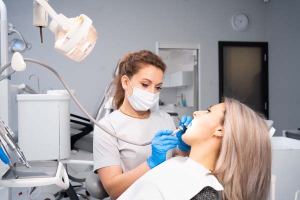 When A Dental Crown May Need To Be Replaced