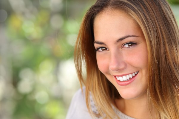 Good Dental Habits To Maintain A Teeth Whitening Smile Makeover