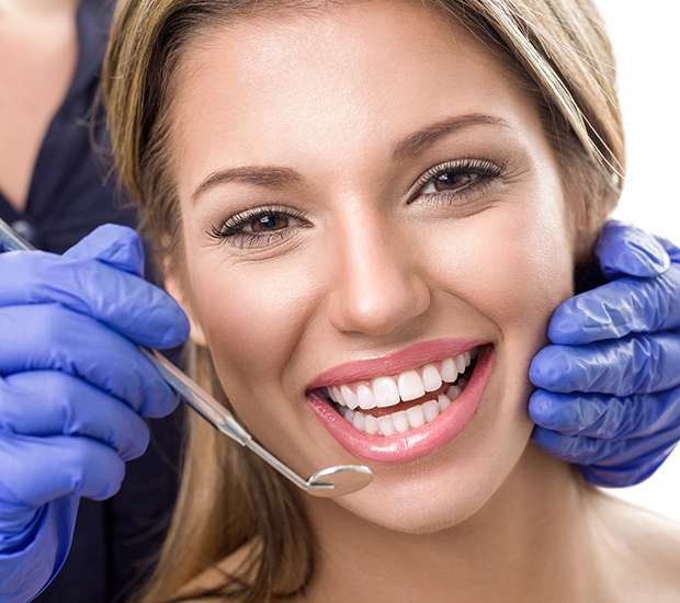 Pompano Beach Teeth Whitening at Dentist